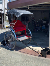 Load image into Gallery viewer, 【ON-LINE】 Live Takayama Rickshaw Tour (30 min)
