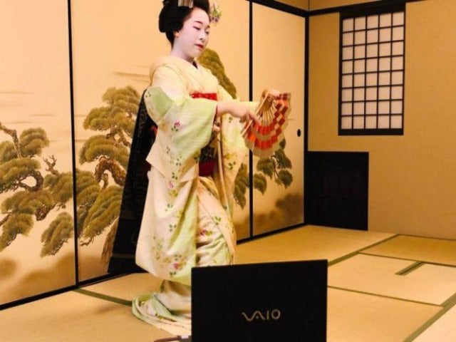 【ON-LINE】 PRIVATE Meeting with a Geisha from Kyoto (60 min)