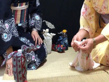 Load image into Gallery viewer, 【ON-LINE】Furoshiki Lesson (40 min)
